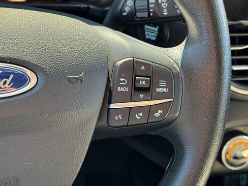 Certified 2020 Ford Escape SE image 26