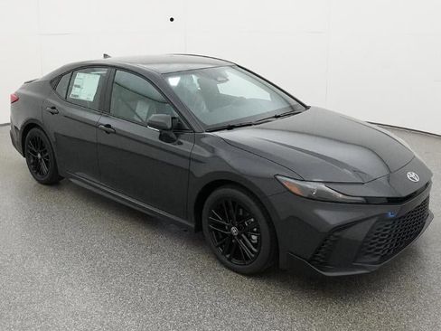 New 2026 Toyota Camry SE FWD image 13
