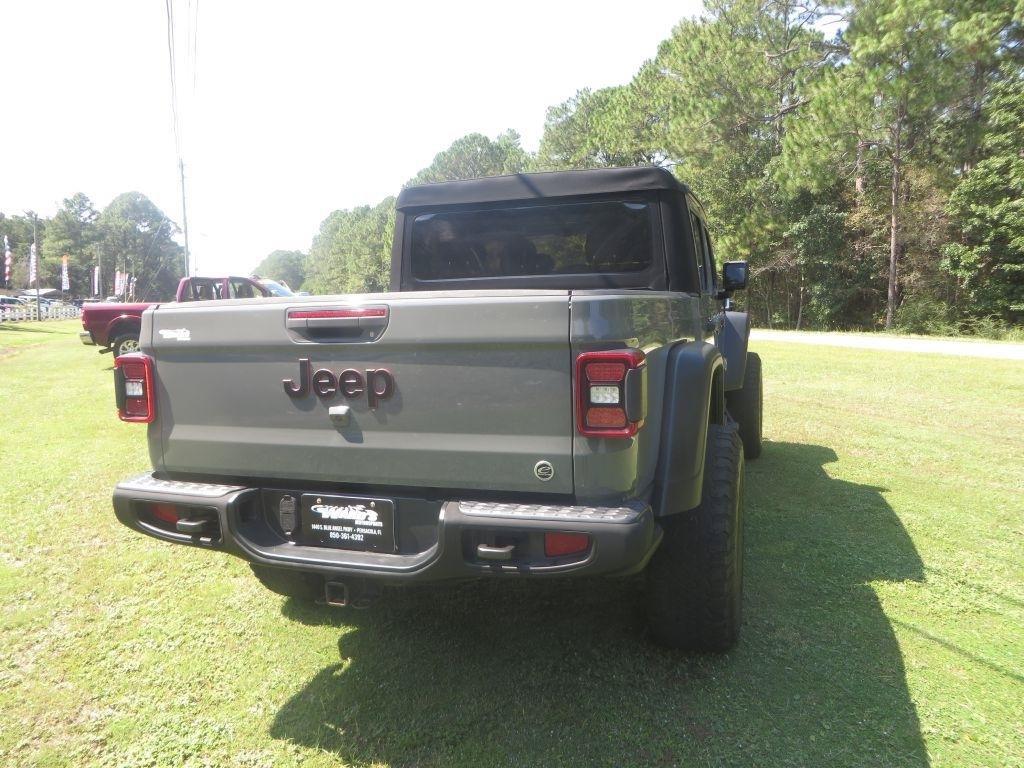 Used 2020 Jeep Gladiator Rubicon w/ Cold Weather Group AWD/4WD image 6