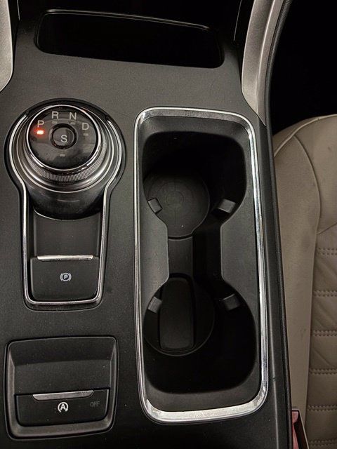Used 2017 Ford Fusion SE FWD image 22