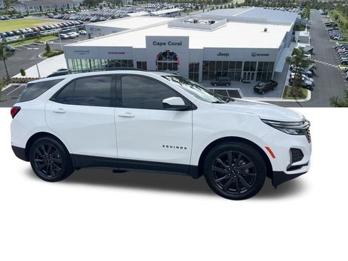Used 2022 Chevrolet Equinox RS FWD image 16