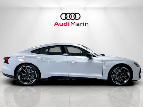 New 2026 Audi RS e-tron GT performance image 6