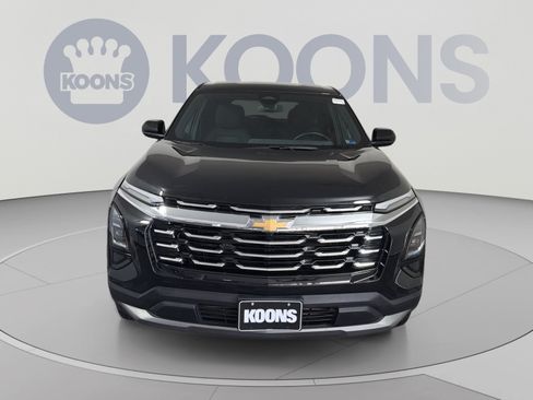 Used 2025 Chevrolet Equinox LT FWD image 11