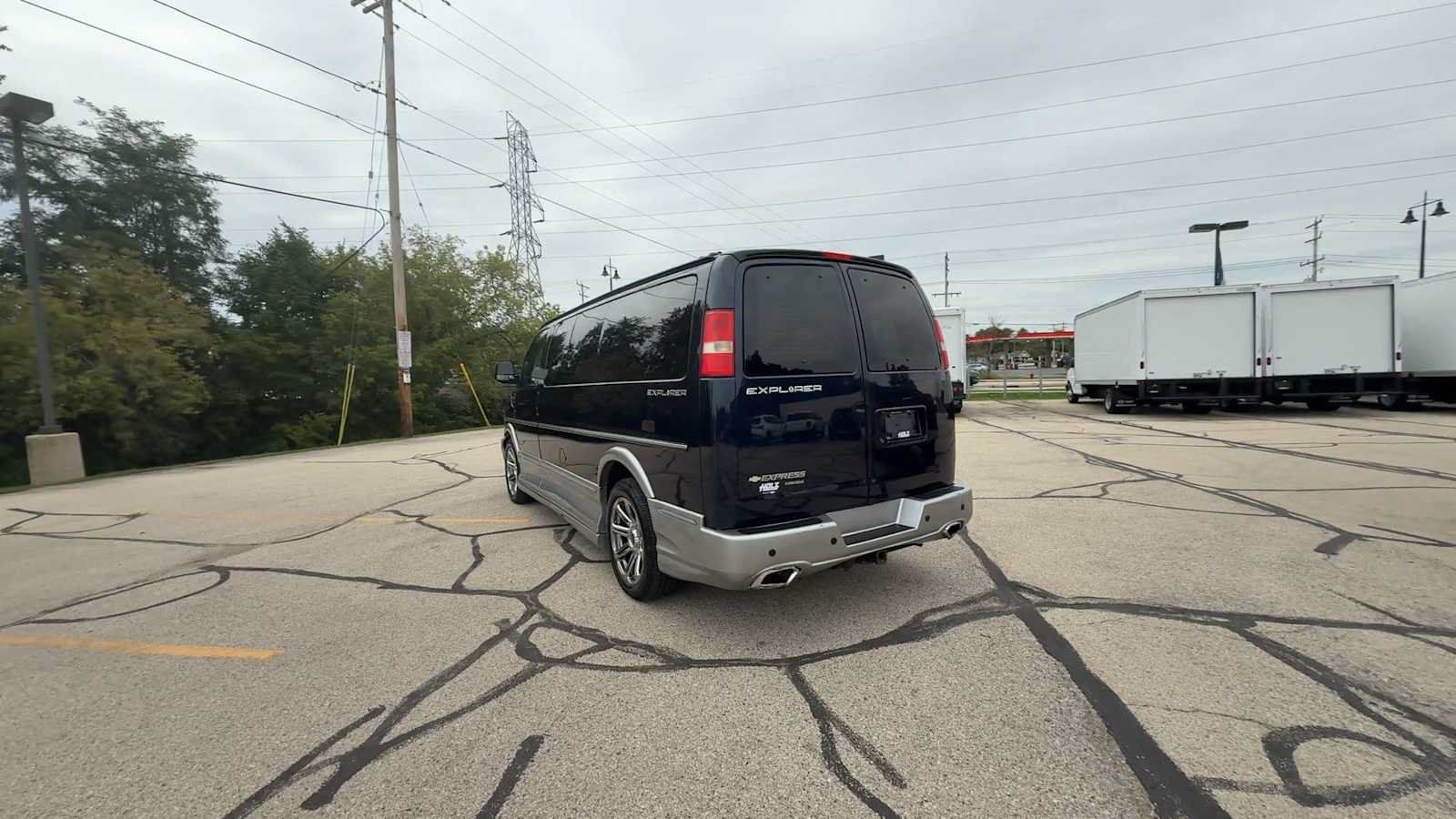 Used 2015 Chevrolet Express 2500 RWD image 6