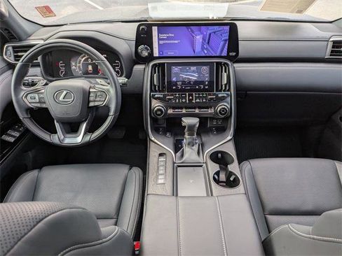 Certified 2024 Lexus LX 600 4WD w/ Appearance Package image 15