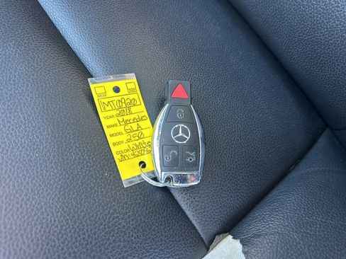 Used 2018 Mercedes-Benz GLA 250 image 35