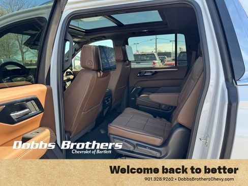 New 2026 Chevrolet Suburban High Country AWD/4WD image 27