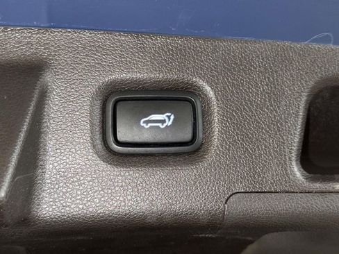 Used 2020 Hyundai Santa Fe Limited AWD/4WD image 18