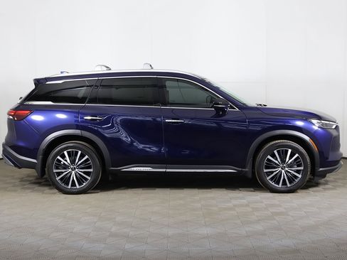 Used 2023 INFINITI QX60 Sensory w/ Cargo Package image 24