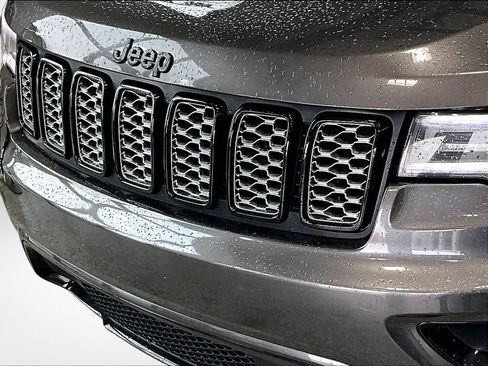 Used 2020 Jeep Grand Cherokee Altitude AWD/4WD image 27