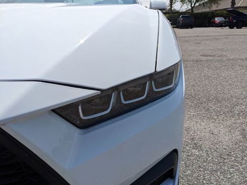 Used 2024 Ford Mustang Coupe image 9