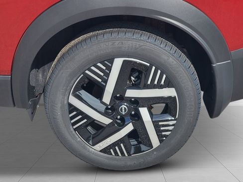 New 2026 Nissan Kicks SV w/ SV Premium Package FWD image 9
