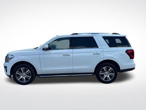 Used 2022 Ford Expedition Limited AWD/4WD image 2