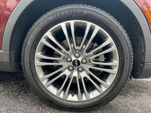 Used 2016 Lincoln MKX Reserve w/ Climate Package FWD image 16