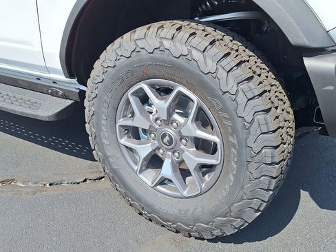 New 2025 Ford Bronco Badlands image 21