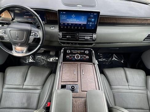 Certified 2022 Lincoln Navigator L Black Label image 13
