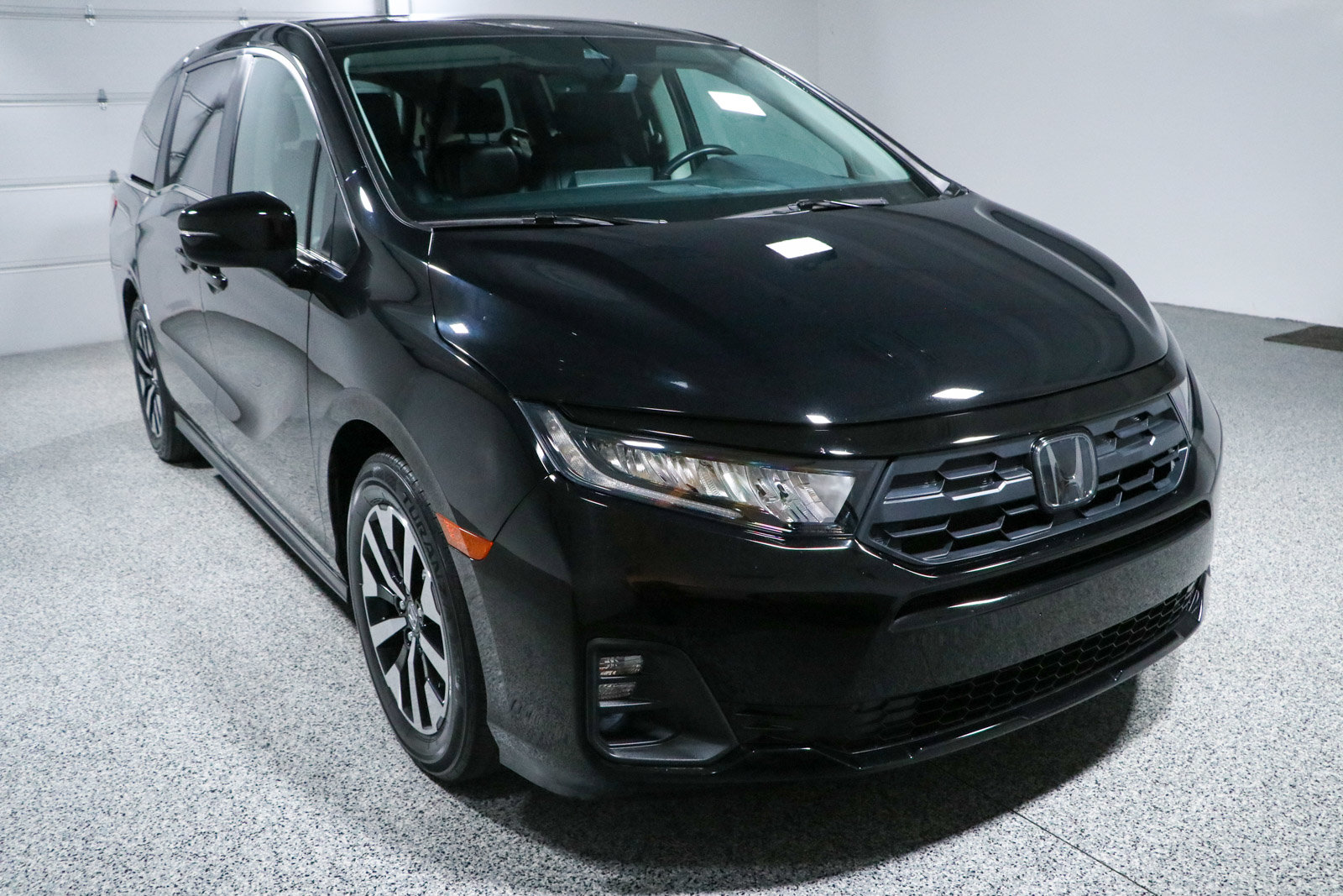 Used 2025 Honda Odyssey EX-L image 5