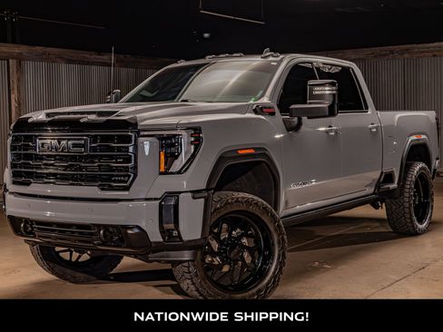 Used 2024 GMC Sierra 2500 AT4 w/ AT4 Premium Plus Package image 4