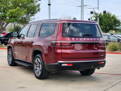 Used 2024 Jeep Wagoneer Series II w/ Flexible Seating Group AWD/4WD image 3