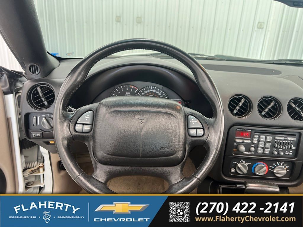Used 2000 Pontiac Firebird Formula RWD image 22