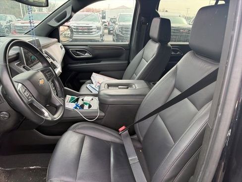 Used 2023 Chevrolet Tahoe LT w/ LT Signature Package image 7