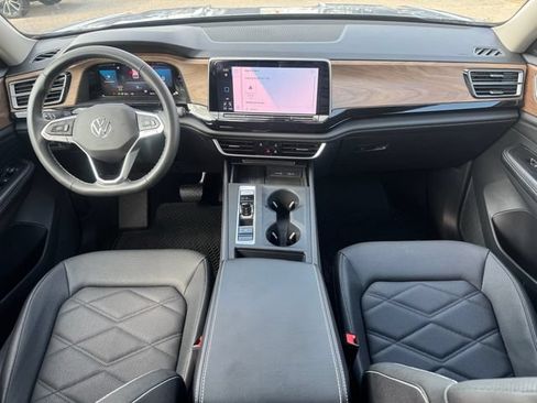 Certified 2026 Volkswagen Atlas SE FWD image 22
