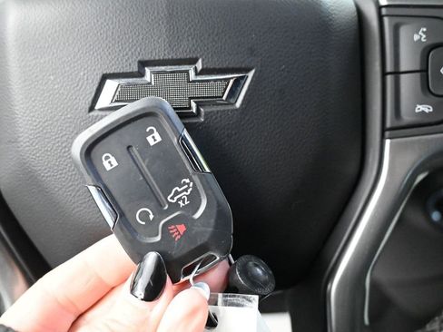 Used 2022 Chevrolet Silverado 1500 RST image 36