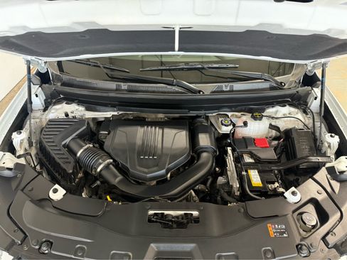Used 2024 GMC Acadia Elevation FWD image 12