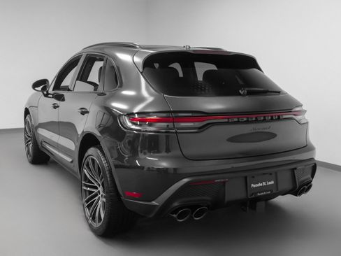 Used 2025 Porsche Macan Turbo image 3