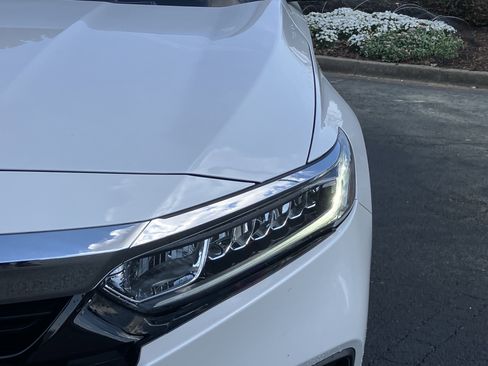 Used 2021 Honda Accord LX image 5