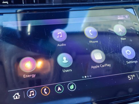 Used 2022 Chevrolet Bolt EUV Premier w/ Sun & Sound Package image 5