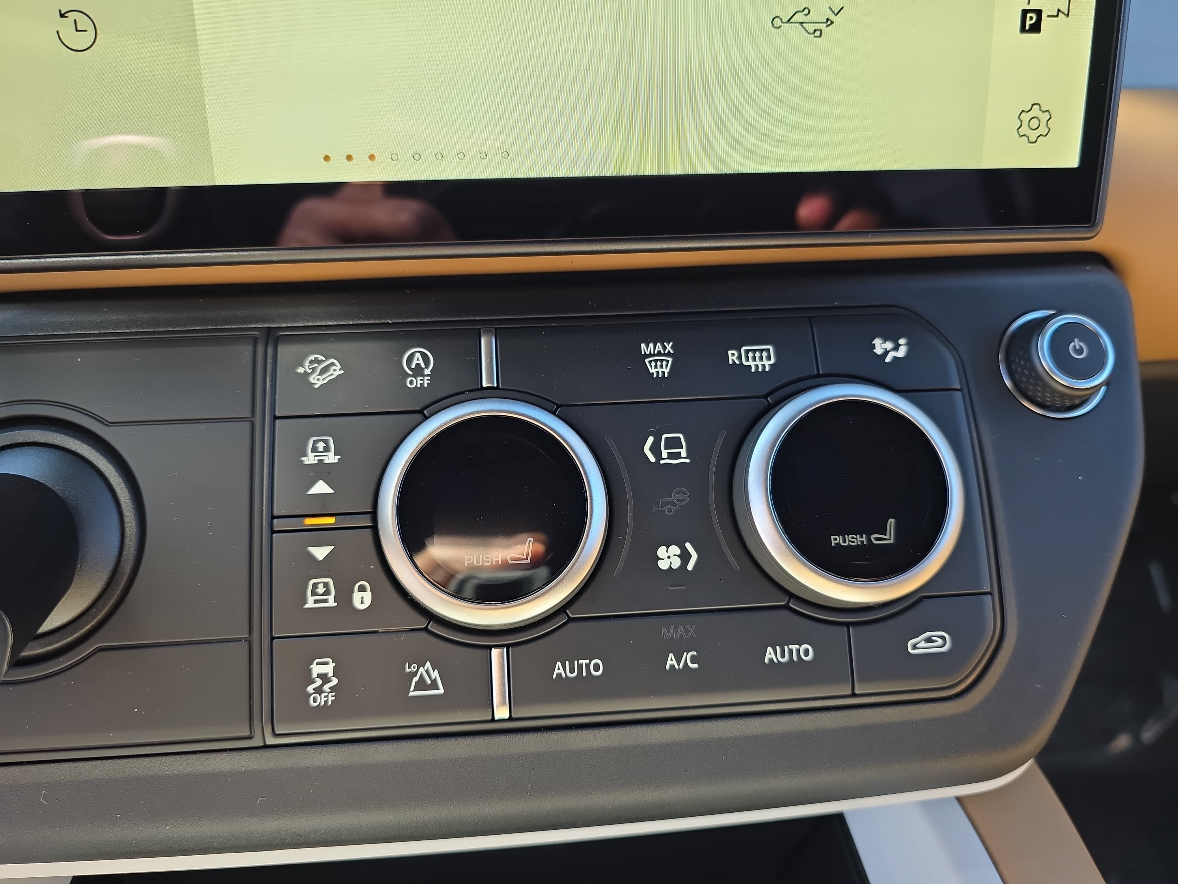 New 2026 Land Rover Defender 110 X-Dynamic SE AWD/4WD image 20