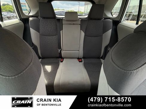 Used 2021 Toyota RAV4 XLE FWD image 29