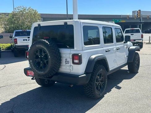 Used 2022 Jeep Wrangler Unlimited Sport AWD/4WD image 8