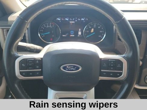 Used 2024 Ford Expedition Limited image 15