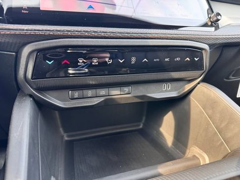 New 2026 Jeep Cherokee Limited AWD/4WD image 21
