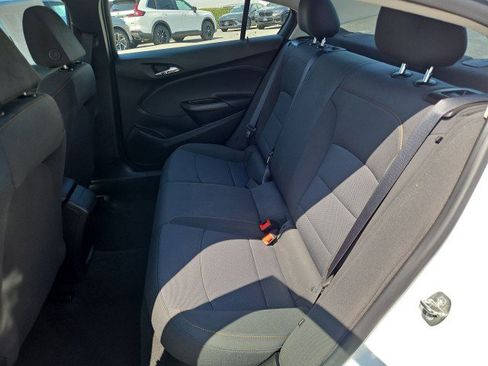 Used 2018 Chevrolet Cruze LS FWD image 23