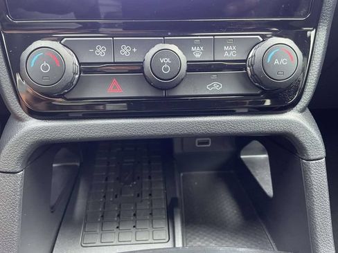 Used 2024 Ford Ranger XLT w/ Equipment Group 301A High RWD image 27