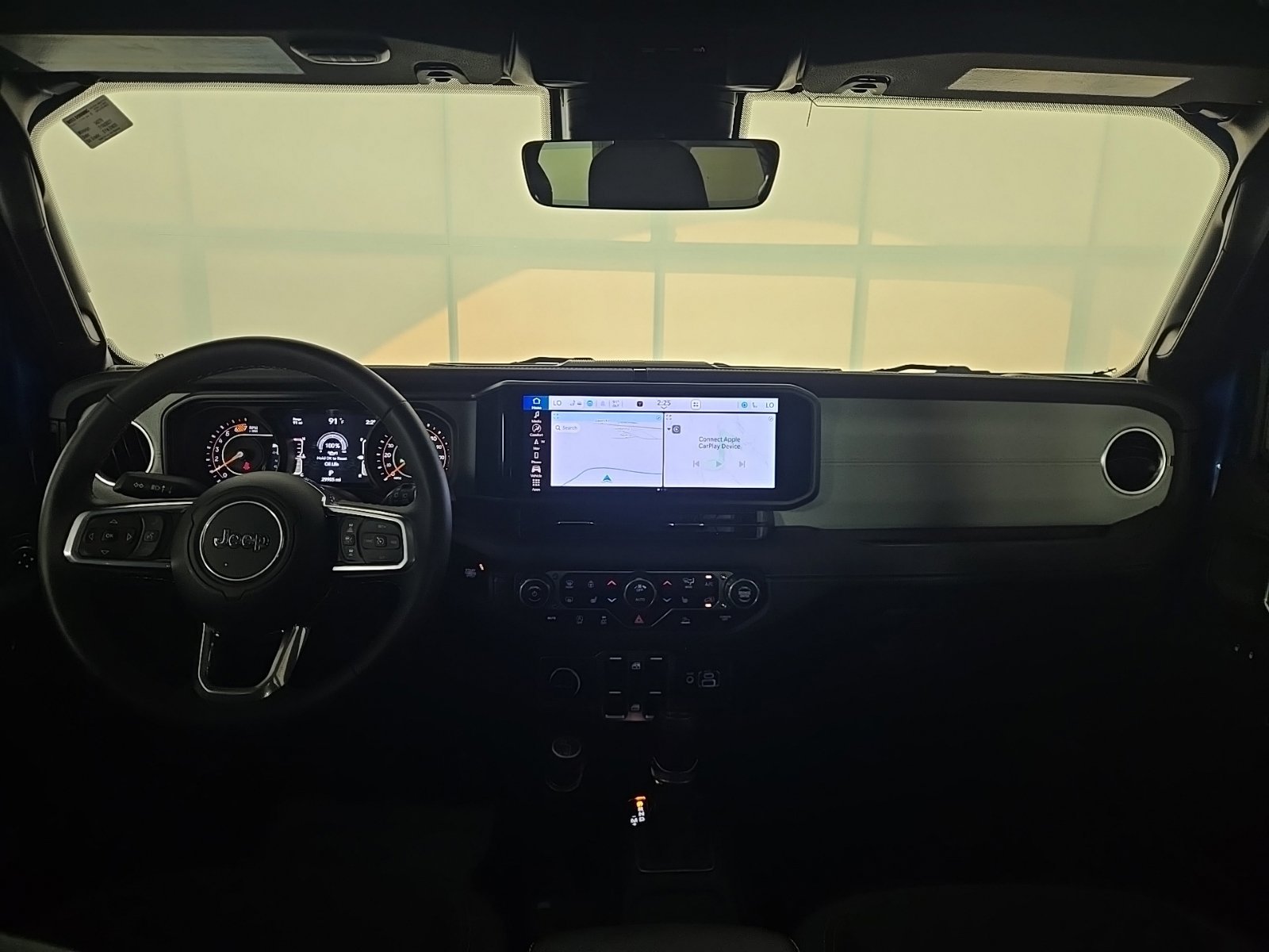 Used 2024 Jeep Wrangler Unlimited Sahara w/ Technology Group AWD/4WD image 9