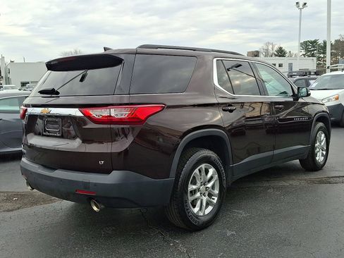 Used 2021 Chevrolet Traverse LT image 6