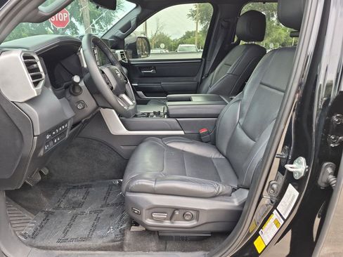 Used 2025 Toyota Tundra Platinum AWD/4WD image 18