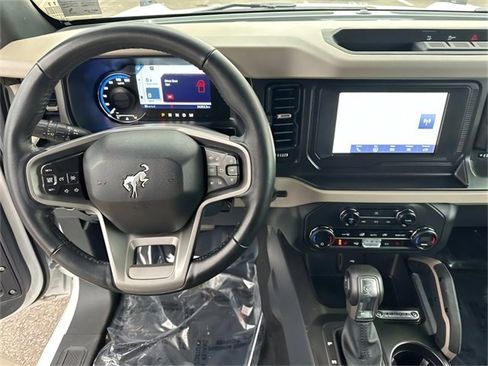Used 2023 Ford Bronco Big Bend image 9