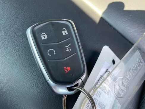 Certified 2023 Cadillac XT4 Premium Luxury w/ Cold Weather Package image 25