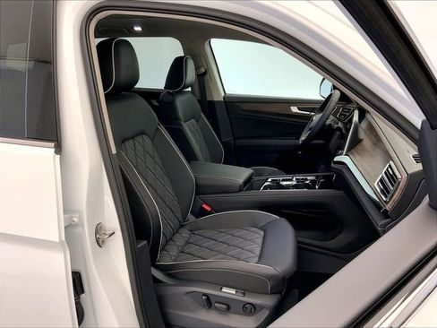 New 2026 Volkswagen Atlas SEL Premium R-Line AWD/4WD image 11