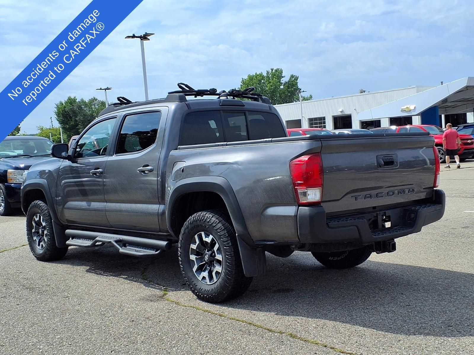 Used 2016 Toyota Tacoma TRD Off-Road w/ Towing Package AWD/4WD image 8