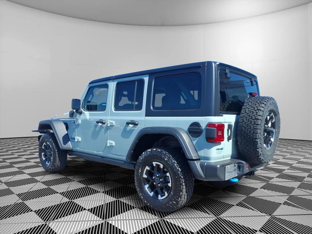 Used 2024 Jeep Wrangler Unlimited Rubicon 4xe AWD/4WD image 24