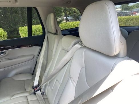Used 2017 Volvo XC90 T6 Momentum w/ Vision Package AWD/4WD image 13
