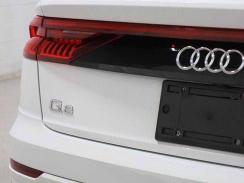 Used 2023 Audi Q8 Premium Plus w/ Premium Plus Package image 8