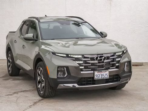 Used 2023 Hyundai Santa Cruz Limited image 3
