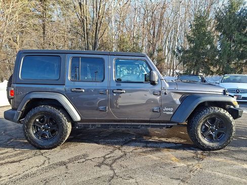 Used 2018 Jeep Wrangler Unlimited Sport S image 14